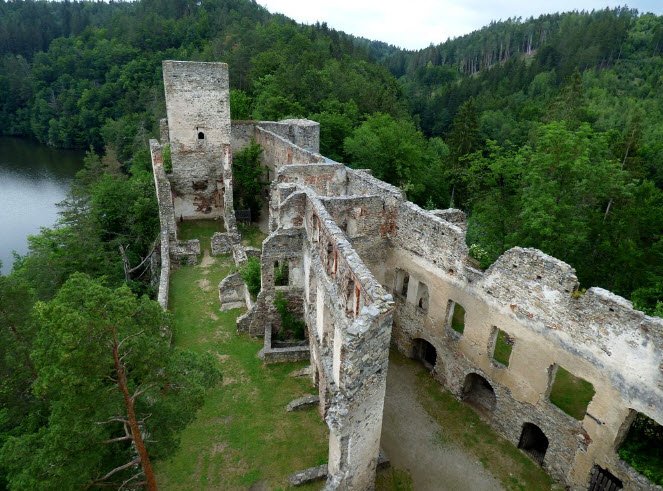Burgruine Dobra, Austria, Austria